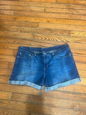 Levi's Women's Dark Blue Rolled-Cuff Denim Shorts